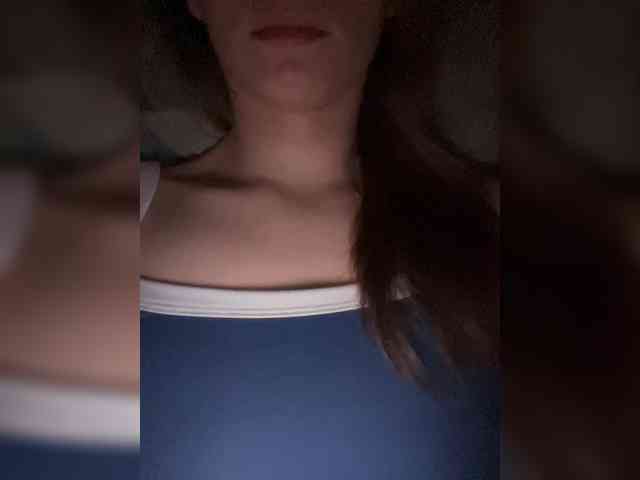 Kira5687 webcam