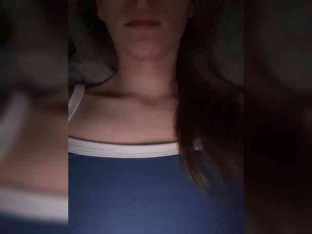 Kira5687 webcam