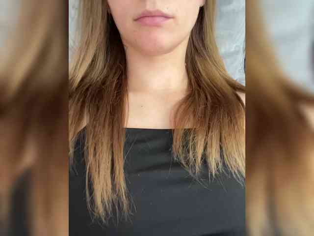 Kira5687 webcam
