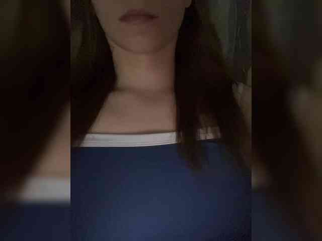 Kira5687 webcam