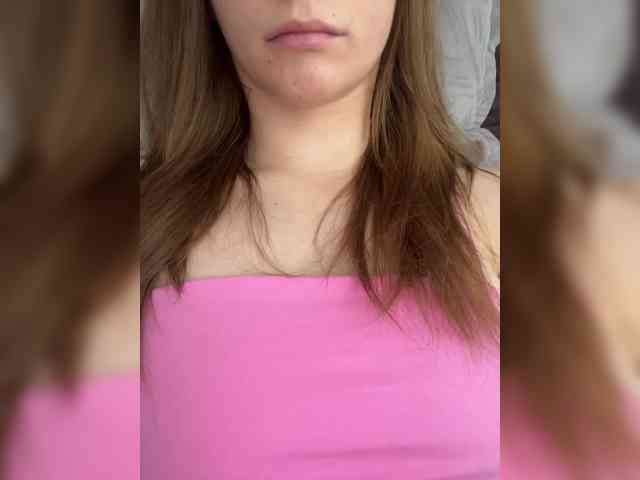 Kira5687 webcam