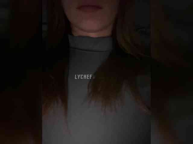 Kira5687 webcam