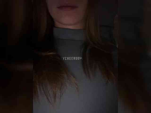 Kira5687 webcam