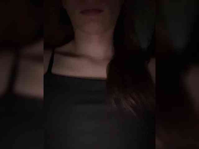 Kira5687 webcam