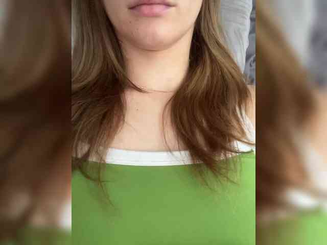 Kira5687 webcam