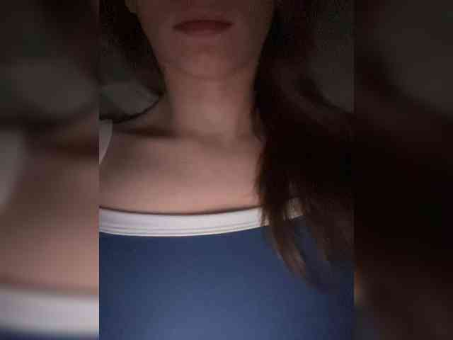 Kira5687 webcam