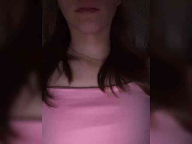 Kira5687 webcam
