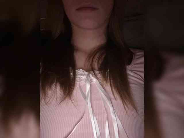 Kira5687 webcam