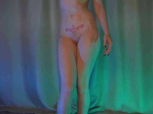 free nude chat Mariaro