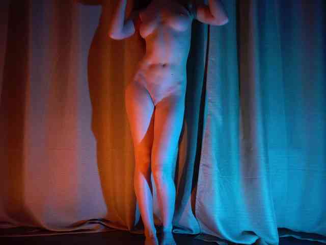 porno chat room Mariaro
