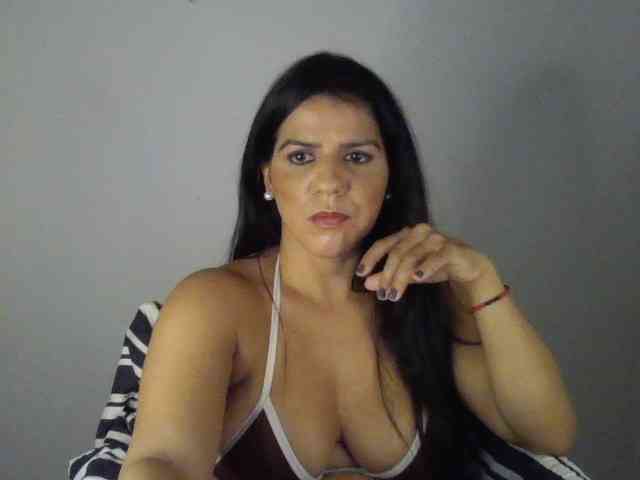 AylaBelo webcam