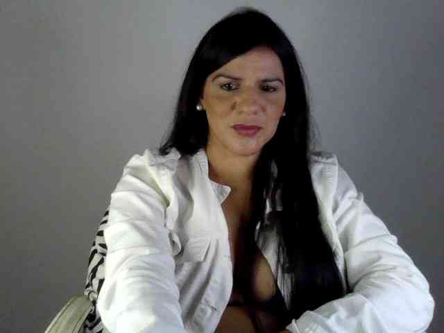 AylaBelo webcam