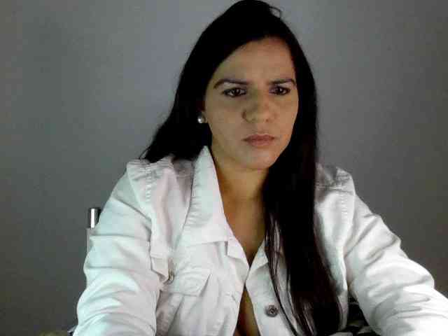 AylaBelo webcam