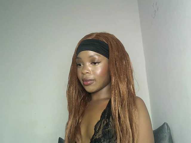 YumTam's BongaCams show and profile