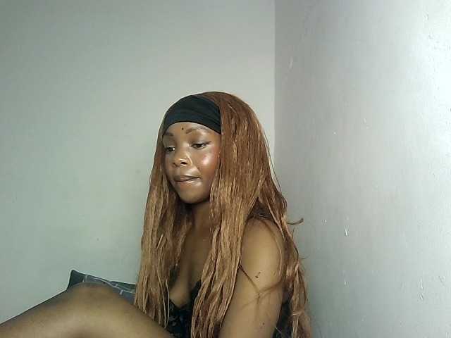 YumTam's BongaCams show and profile