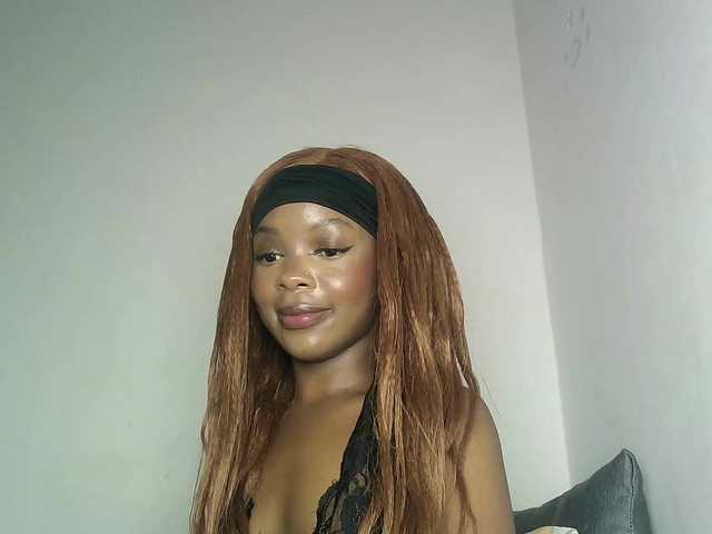 YumTam's BongaCams show and profile