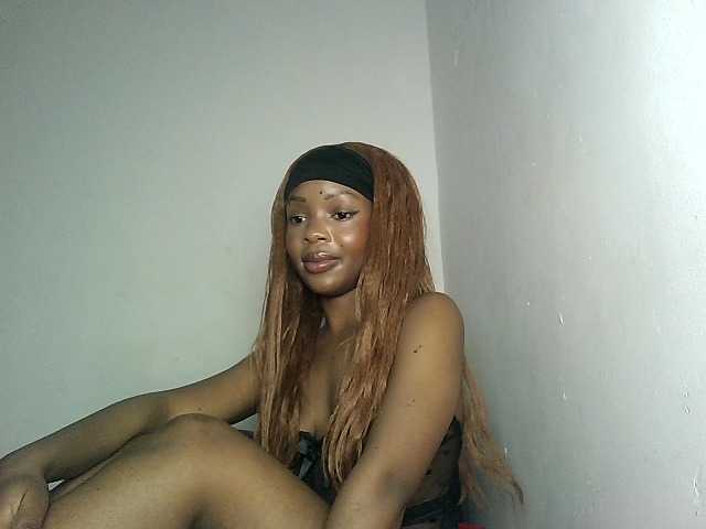 YumTam's BongaCams show and profile