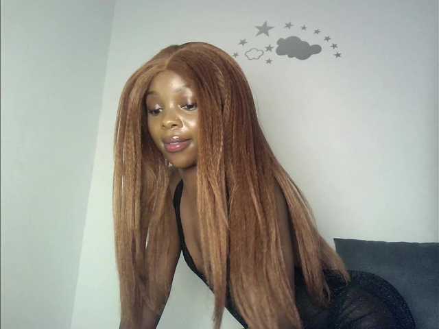 YumTam's BongaCams show and profile