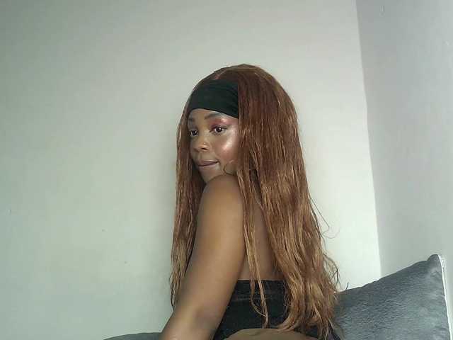 YumTam's BongaCams show and profile