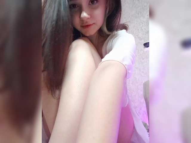 Candasea's BongaCams show and profile