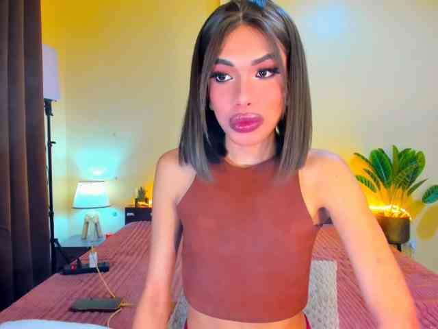 ursassytiffany Live Webcam on BongaCams