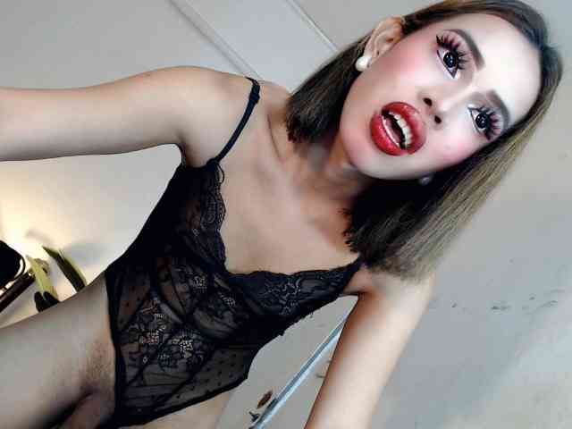 ursassytiffany Live Webcam on BongaCams