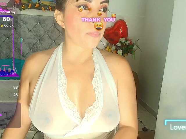 Naatashaa's BongaCams show and profile