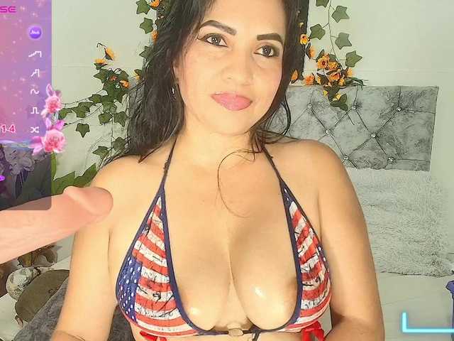 Naatashaa's BongaCams show and profile