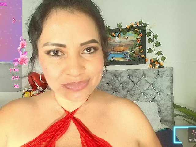 Naatashaa's BongaCams show and profile