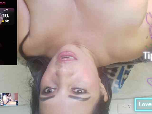 Naatashaa webcam