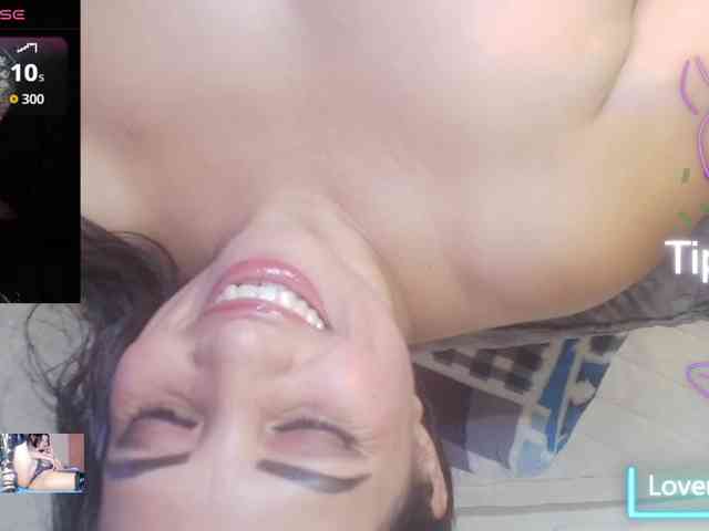 Naatashaa webcam