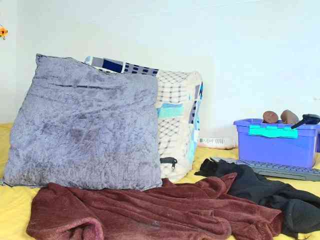 Naatashaa webcam