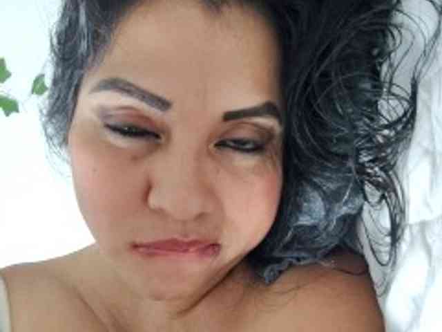 Naatashaa webcam