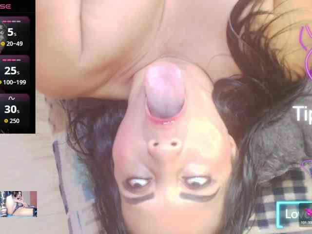 Naatashaa webcam