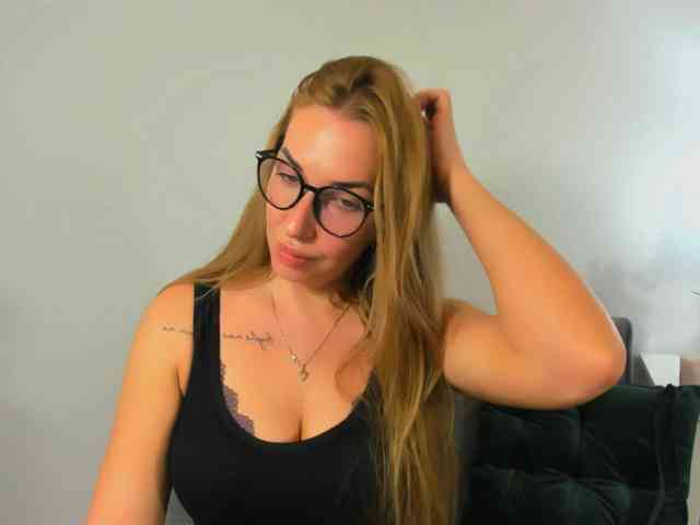AriaBeauty webcam