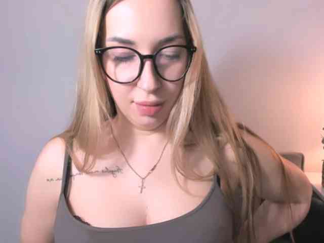 AriaBeauty webcam