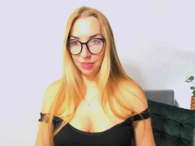 AriaBeauty webcam
