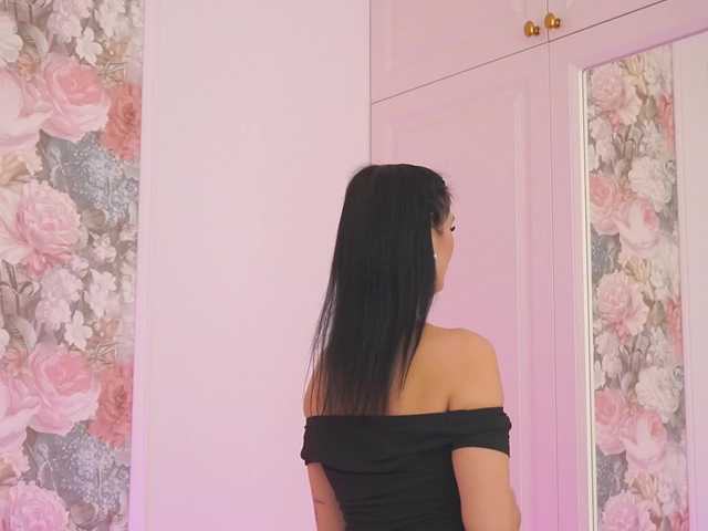 le modèle SonnyKage est en webcam porno dans un show sur le site bongacams, il possède les tags suivants: White/Caucasian,Brunette,Shaved