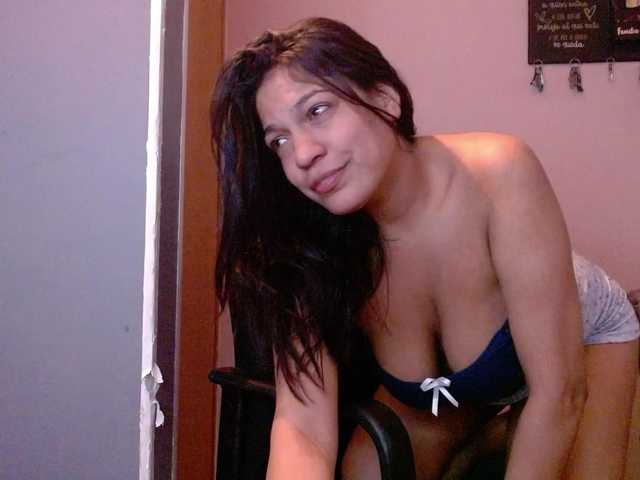 Karen-Sex92's BongaCams show and profile