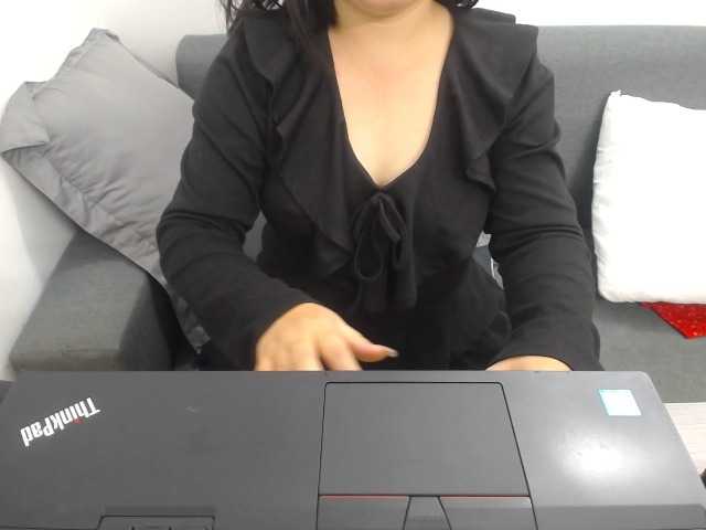 --Luna--'s BongaCams show and profile