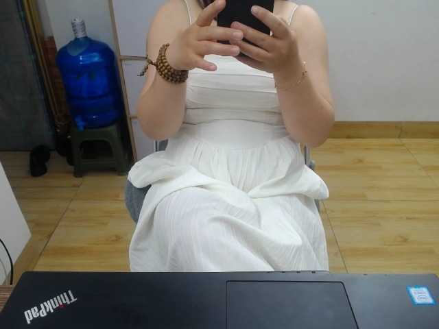 --Luna--'s BongaCams show and profile