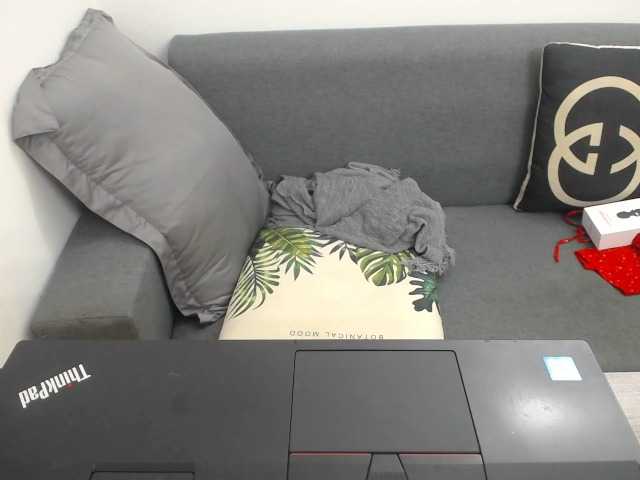 --Luna--'s BongaCams show and profile