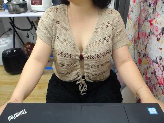 --Luna--'s BongaCams show and profile