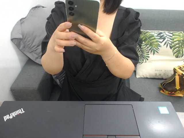 --Luna--'s BongaCams show and profile