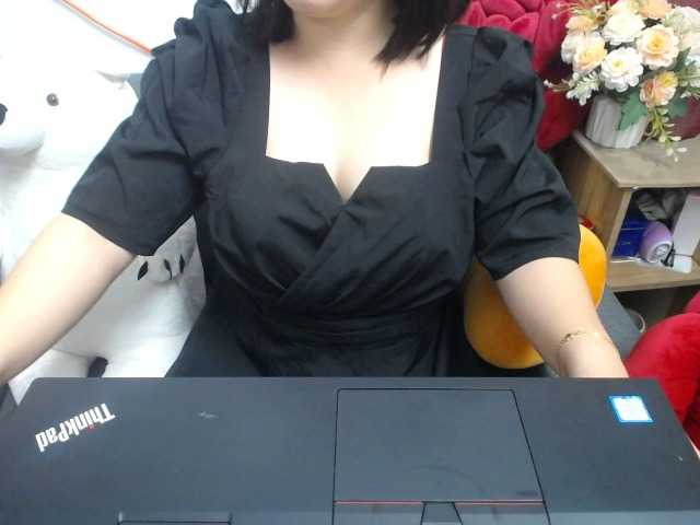 --Luna--'s BongaCams show and profile