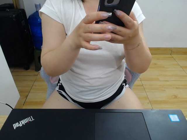 --Luna--'s BongaCams show and profile