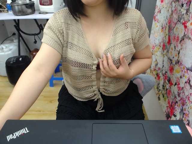 --Luna--'s BongaCams show and profile