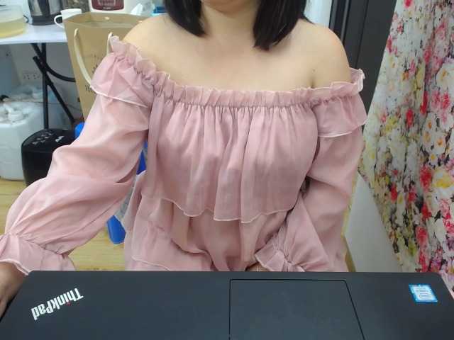 --Luna--'s BongaCams show and profile