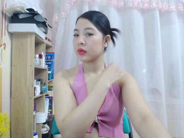 --Luna-- webcam