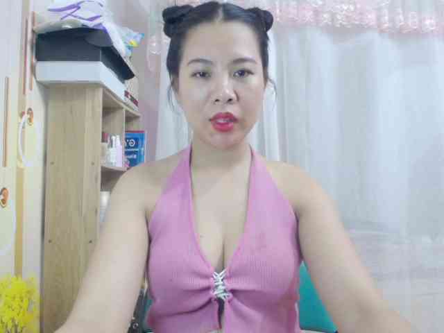 --Luna-- webcam